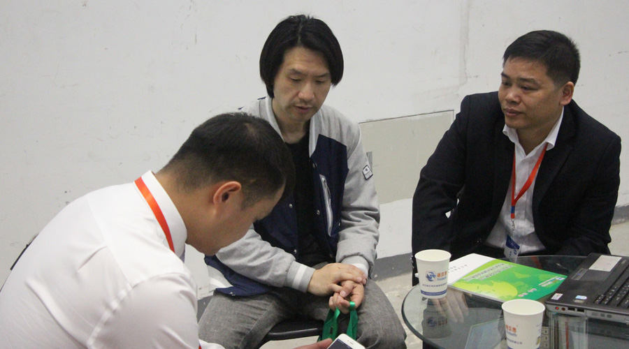午夜一区二区三区技術總工現場講解