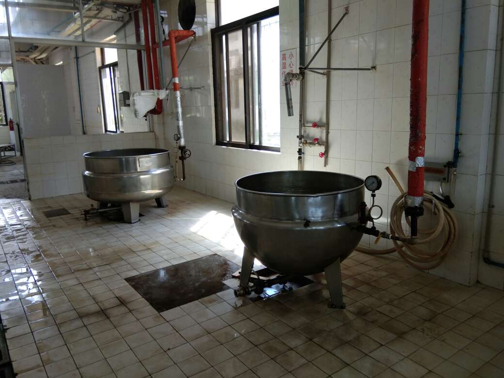 使用午夜最污视频APP蒸黃豆製作醬料